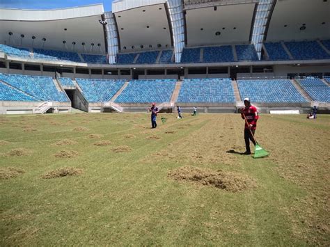 Arena Das Dunas Passa Por Manuten O E Imagens Do Gramado Impressionam