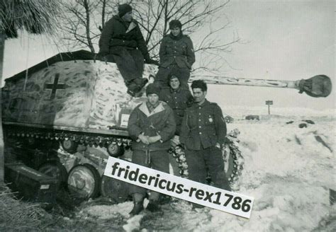 Foto WH Pz Jäg Panzerjäger Marder II an der Ostfront im Winter Tarn