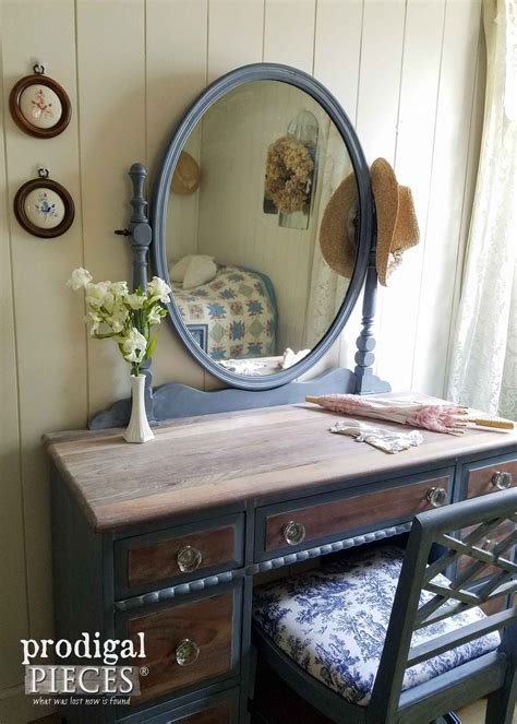 French Vintage Vanity