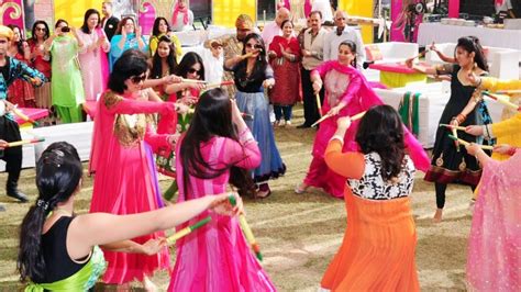 Pakistani Wedding Dance New Video Gujrati Dhol Master Youtube