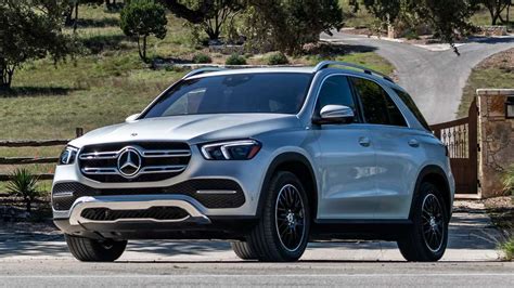 9 Safest Luxury SUVs Of 2019