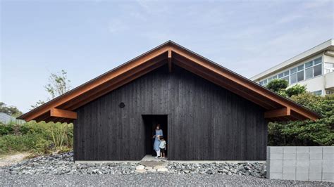 House In Kanoya Kagoshima Japan By Sak Houses