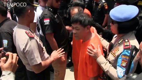 Dikawal Ketat Tersangka Penyelundup Sabu 1 6 Ton Meronta Video