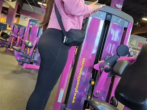 One Of The Best Girls Ive Seen At The Gym Spandex Leggings And Yoga