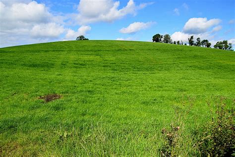 A Green Hill Backfarm Kenneth Allen Cc By Sa Geograph Ireland