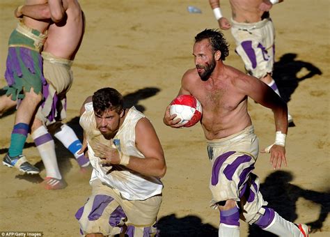 Calcio Storico Historic Football Match Sees Players Punch And Kick