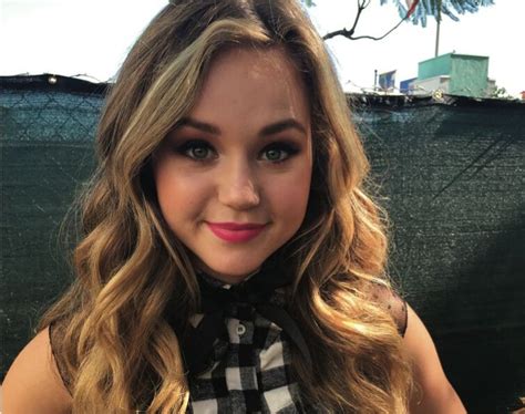 Pin By O C On Brec Bassinger With Images Long Hair Styles Beauty Hair Styles