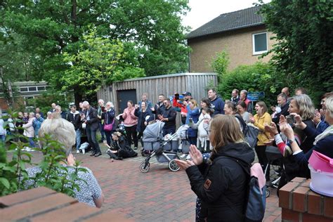 Sommerfest Wir Tanzen In Den Sommer Ronald Mcdonald Haus Oldenburg