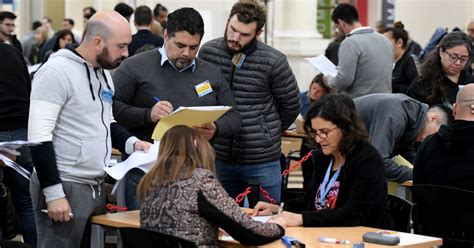 Horas Decisivas Para La Pelea Entre Julio Garro Y Julio Alak Por La