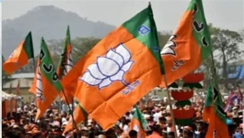 Gujarat Assembly Polls Bjp Faces Rebellion Ahead Of Elections Five