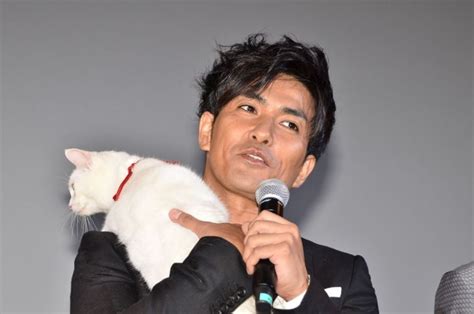 『猫侍』北村一輝、ネコとの相性は抜群 「こんなになついたことはない」 ／2014年2月17日 写真 映画 ニュース ｜クランクイン！