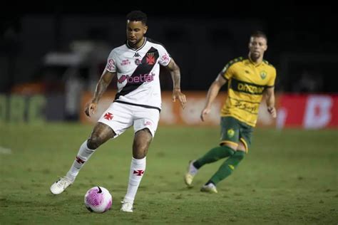 Jair Está Fora Do Clássico Contra O Botafogo Vasco Notícias