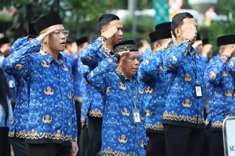 Pelamar CPNS Wajib Tahu Ini Daftar Gaji Pokok PNS Golongan II Yang