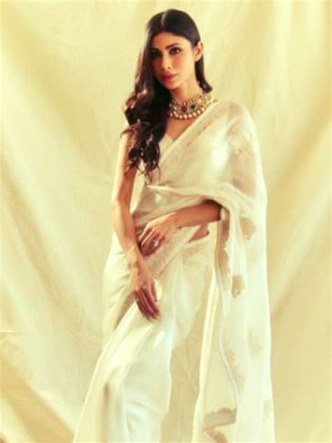 Mouni Roy In A Gorgeous White Saree Is A Captivating Sight