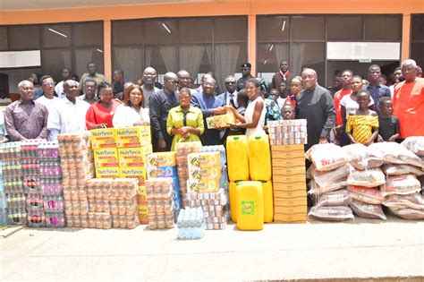 Bawumia Donates To Orphanage Dailyguide Network