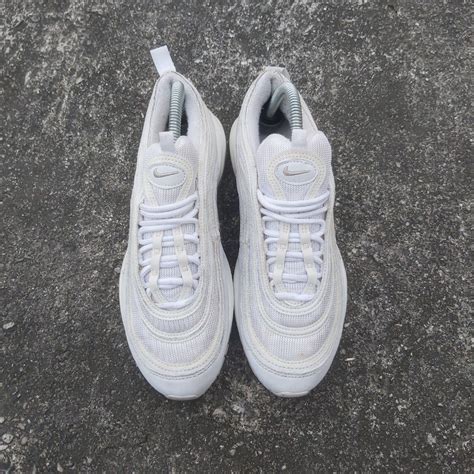 Nike Air Max 97 Triple White Fesyen Pria Sepatu Sneakers Di Carousell