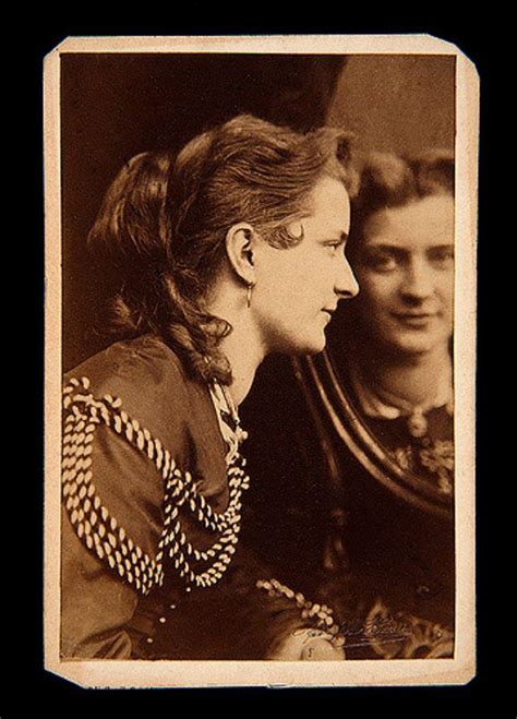 Victorian Beauties 31 Interesting Photos Show Ladies In Front Of