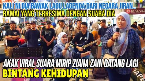 Dia Datang Lagi Nak Nyanyi Kali Ni Dia Bawak Lagu Lagenda Dari Negara