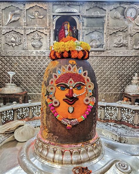 Ujjain Mahakaleshwar Temple बाबा महाकाल का माता रानी के रूप में हुआ