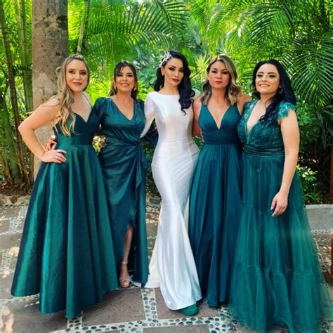 Pin De Camilla Fontes En Casamento Vestidos Verde Esmeralda Largos