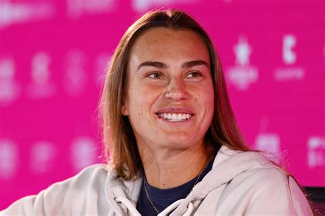 Aryna Sabalenka nu l mai ascude pe noul iubit milionar și căsătorit