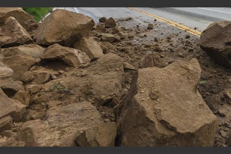 Reportan nuevo derrumbe de gran tamaño en la ruta Interamericana