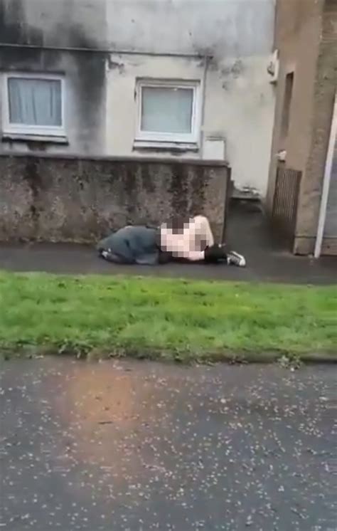 Randy Scots Caught Having Sex On Pavement In Broad Daylight