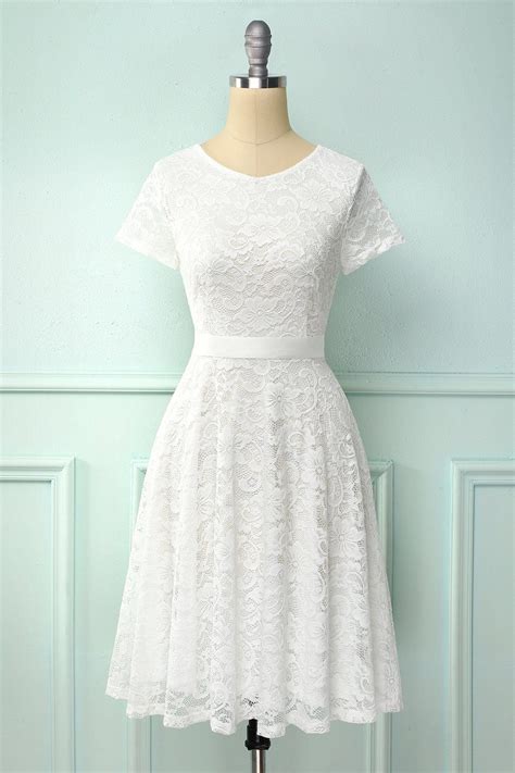 White Short Sleeves Lace Dress 옷