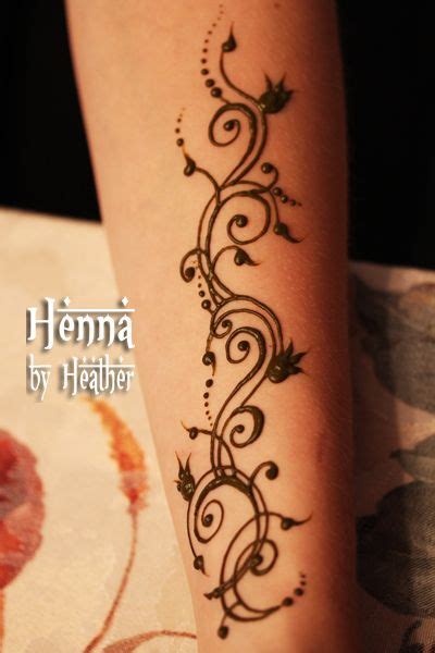 Pin By Terry Ganey On Henna Simple Henna Tattoo Henna Tattoo Designs