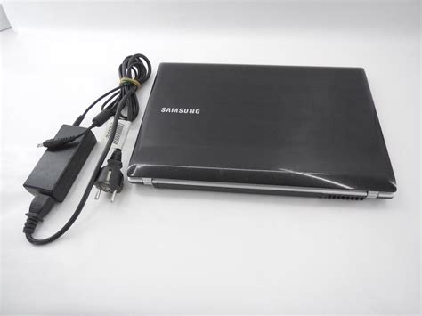 Ноутбук Samsung Q330 Intel Core i3 350M DDR3 4Gb HDD 320Gb Wi Fi