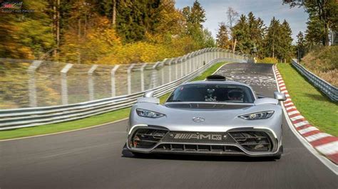 Fotostrecke Maro Engel Fährt Nordschleifen Rekord Im Mercedes Amg One