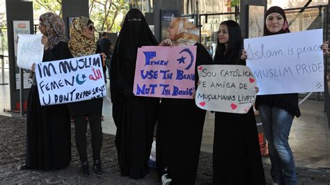 Fotos Mulheres muçulmanas protestam em SP contra nudez do Femen 20