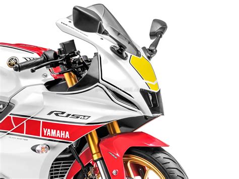 R15 V2 Limited Edition 2022
