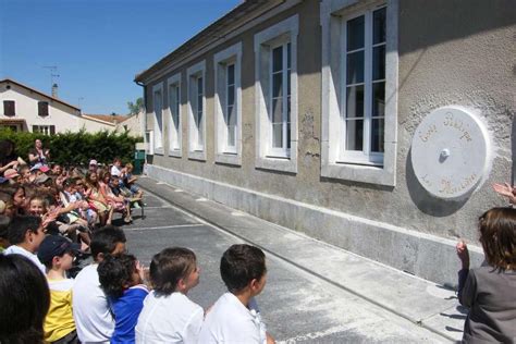 Saint Genis d Hiersac la commune baptise son école Charente Libre fr