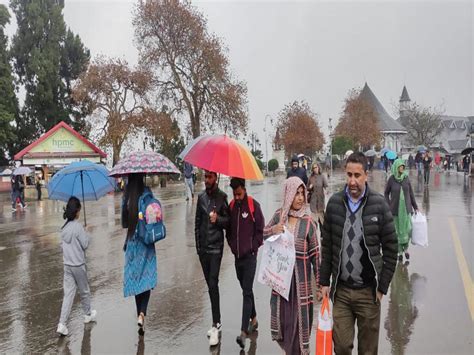 Weather Today उत्तराखंड समेत इन राज्यों में बारिश और बर्फबारी का अलर्ट