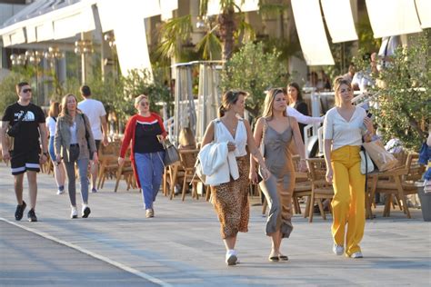 U Srbiji sunčano i toplo najviša temperatura do 33 stepena