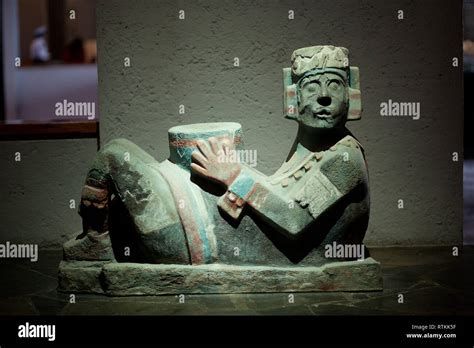 Chac mool stone sculpture hi-res stock photography and images - Alamy