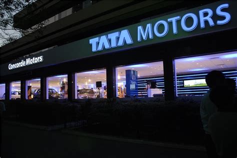 Tata inaugurates flagship showroom | Autocar India