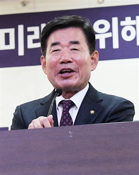 국회의장 “의원 수 늘리고 예산은 동결”‘尹 공감대 강조 서울신문