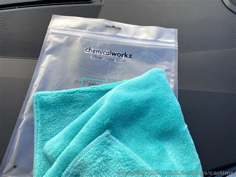 Chemicalworkz Interior Ultra Plush Towel vs ABDL Chick Tücher für