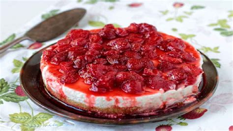 Cheesecake aux fraises sans cuisson irrésistiblement bon et parfumé