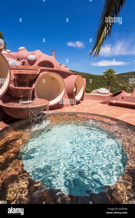 France Alpes Maritimes Theoule Sur Mer Palais Bulles By Architect