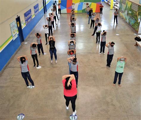 Escola De Tempo Integral Promove Atividades De Acolhimento