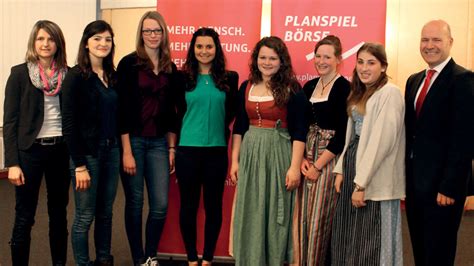 Mühldorf Maria Ward Realschule gewinnt beim Planspiel Börse der Sparkasse