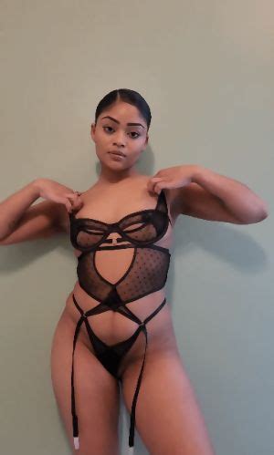 Does My Petite Brown Body Turn You On HD Porn Pics