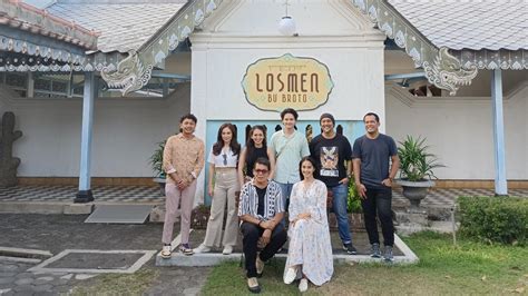 Sukses Dalam Film Kini Losmen Bu Broto Hadir Dalam Bentuk Serial Yang