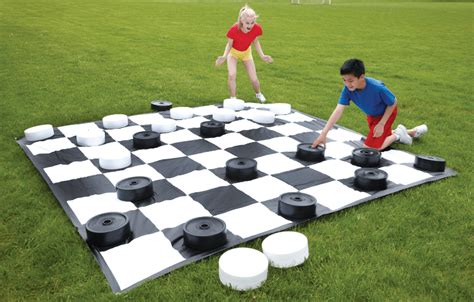 15 Best Giant Yard Games For Life Size Fun Pingpongbros