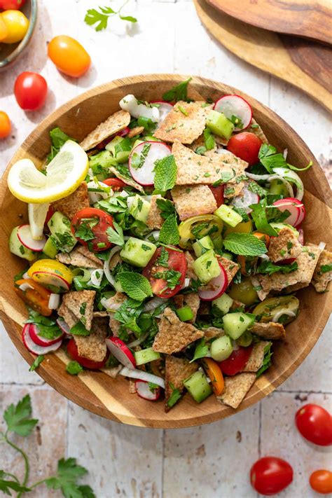 Fattoush Salad Lebanese Bread Salad Recipe Elle Republic