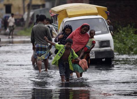 Las Inundaciones En Bangladesh Dejan A Cientos De Miles De Personas Sin