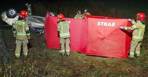 Tragedia na Kaszubach W wypadku zginęły dwie osoby RMF 24